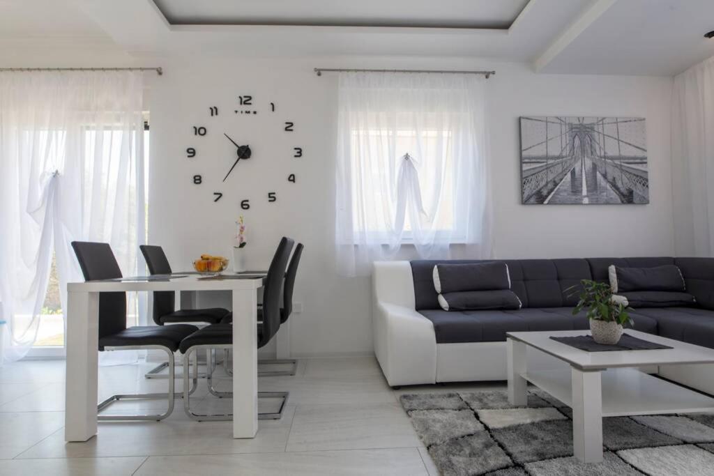 Holiday House Gavran Vodice Exterior photo