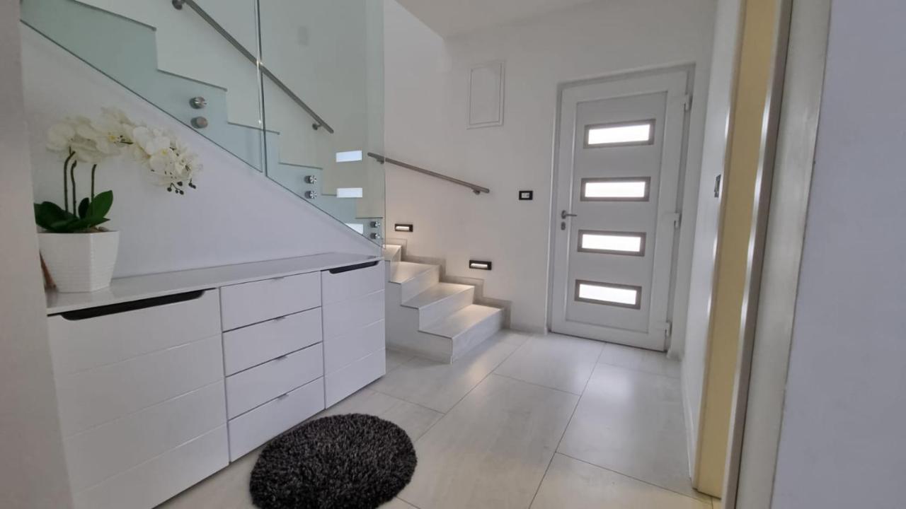 Holiday House Gavran Vodice Exterior photo